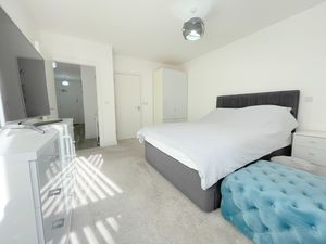 James House- click for photo gallery